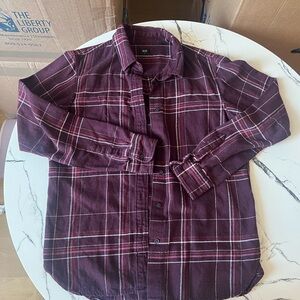 Uniqlo women flannel shirt in burgundy Size XS